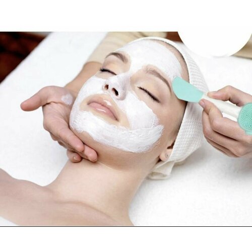 QUEEN FAIR Щетка для лица массажная для пилинга и очищения лица 27000₽