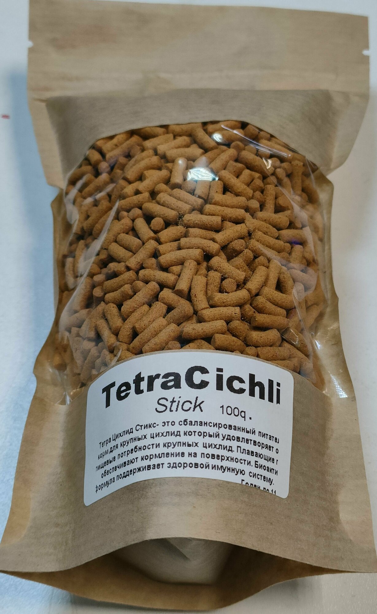 Тетра Цихлид Стик 100гр.Tetra Cichlid Stick. Основной полноценный корм для крупных цихлид . - фотография № 1