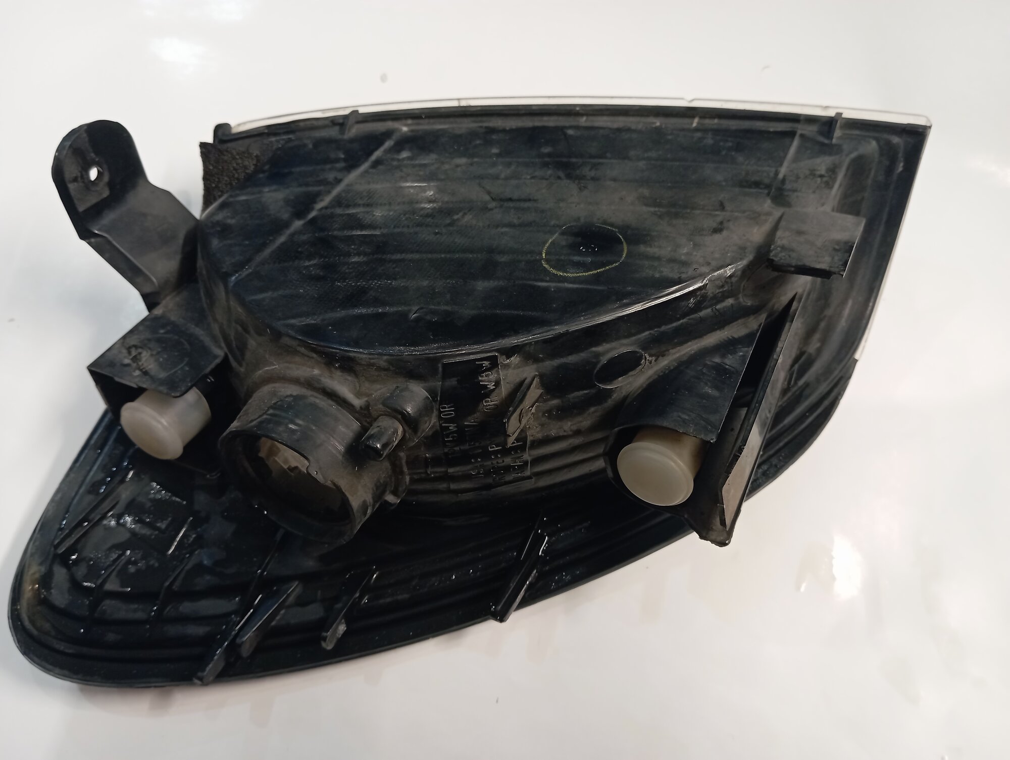 Лендкрузер 100. подфарник левый. — фото 1