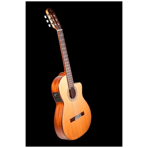PRUDENCIO Cutaway Model 52 гитара классическая электроакустическая с вырезом