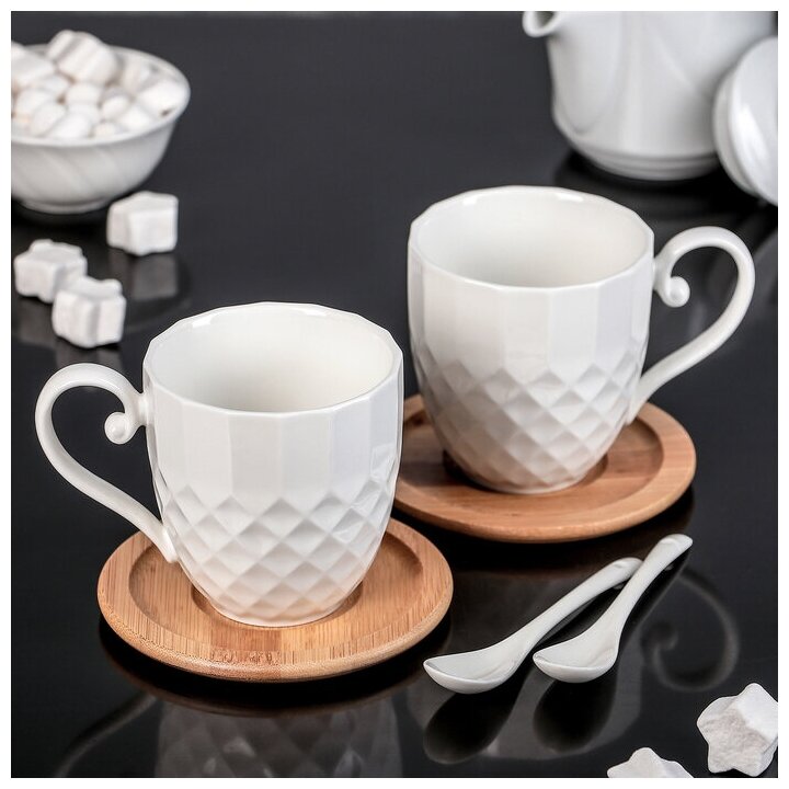 Набор керамический чайный Доляна «Эстет», 6 предметов: 2 чашки 350 мл, 2 деревянных блюдца, 2 ложки, цвет белый