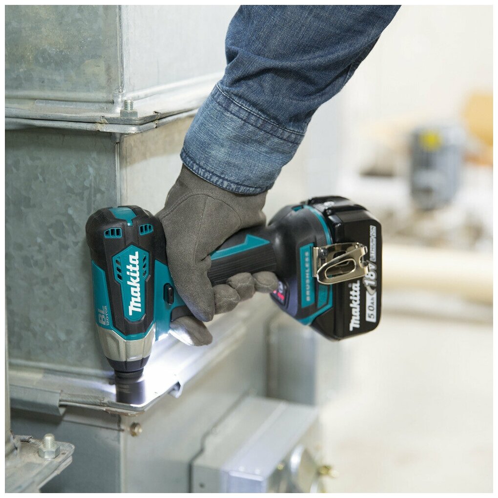 Аккумуляторный ударный гайковерт Makita DTW180Z, без аккумулятора - фотография № 3