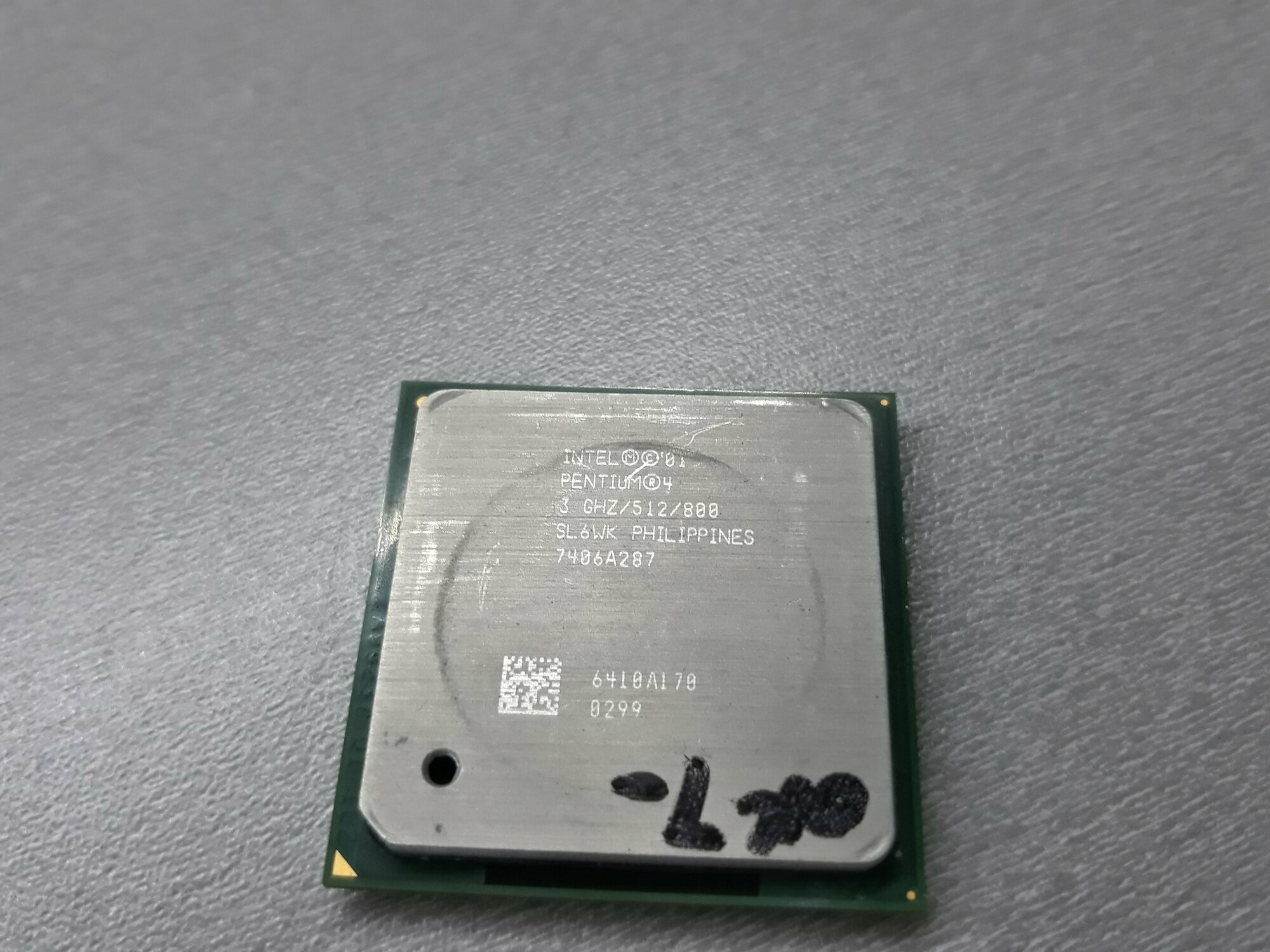 Intel Pentium 4 3,0 GHZ HT 512Kb 800 Mhz NorthWood mPGA-478 OEM, 3 ГГц (800) ОЕМ версия