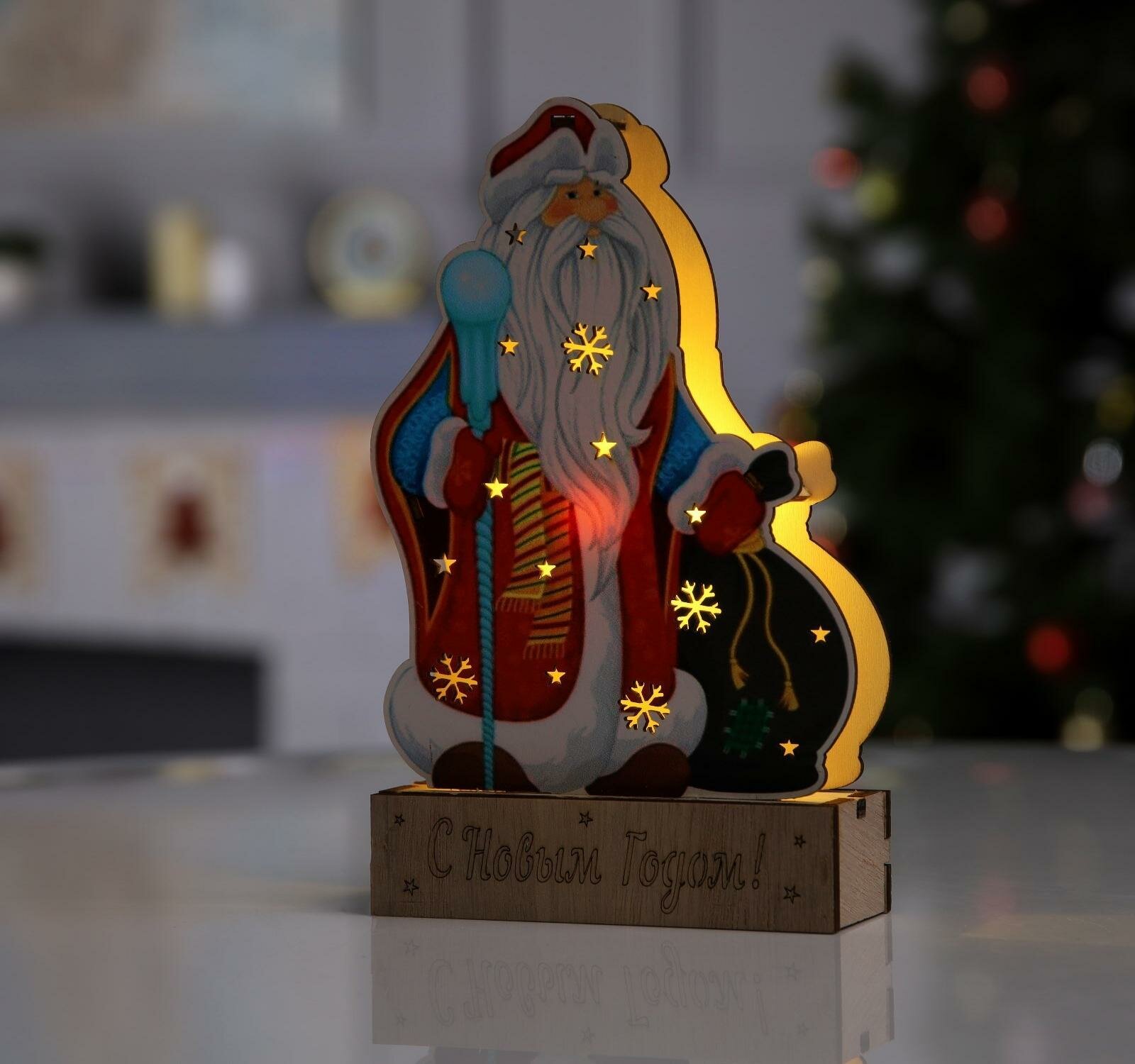 Светодиодная фигура "Дед Мороз" 14 * 20 * 2.5 см, дерево, батарейки LR1130х3, свечение тёплое белое
