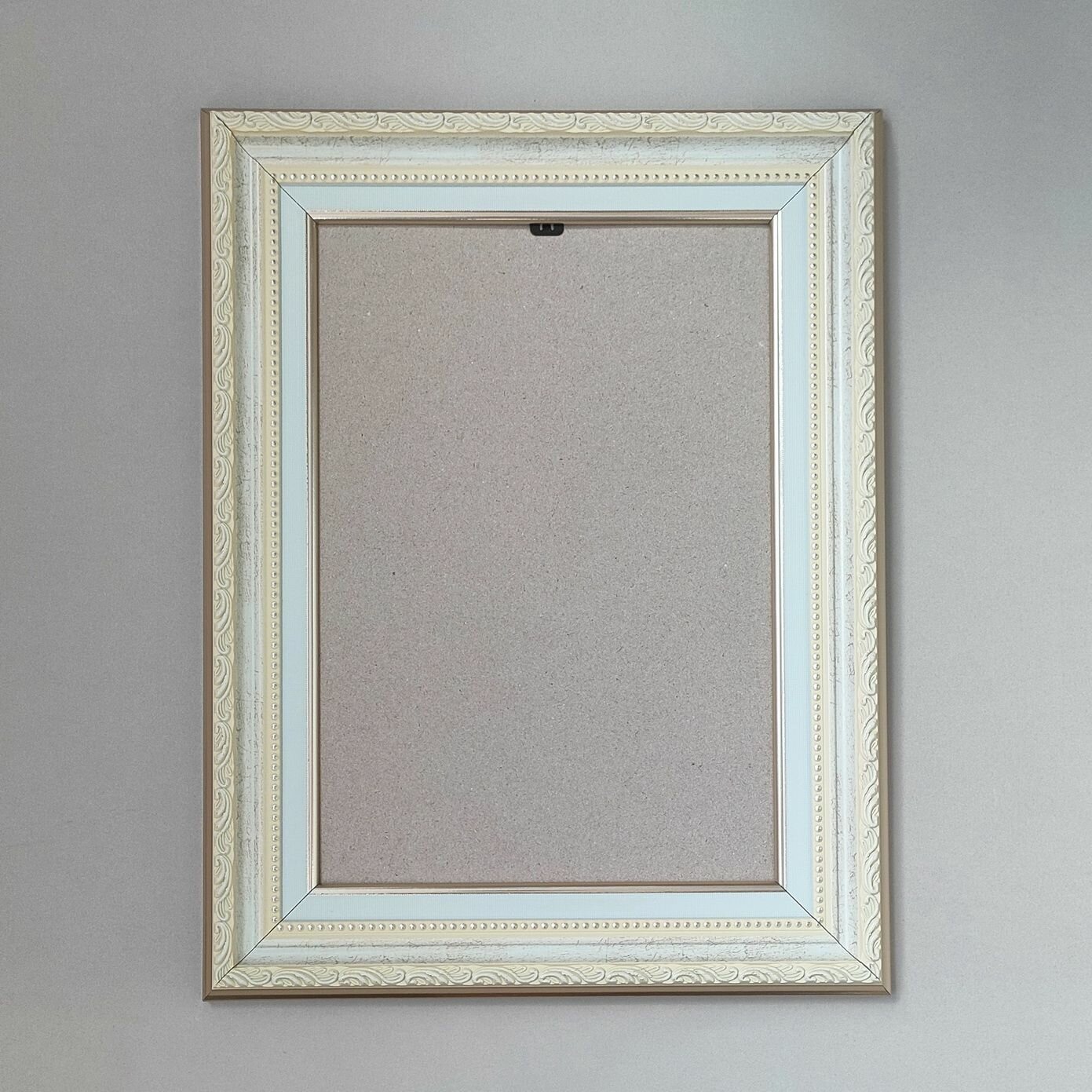 Багетная рама 29x33 см (BR33.34), со стеклом и задником, пластик, цвет: песочный, с эффектом паспарту
