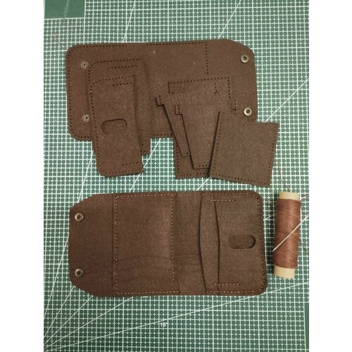 Набор для шитья - картхолдер на кнопках 270₽