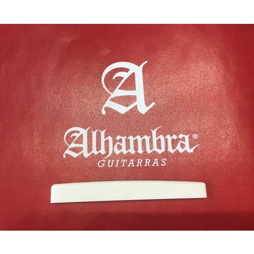 Alhambra 9.658 - порожек нижний для классической гитары, кость