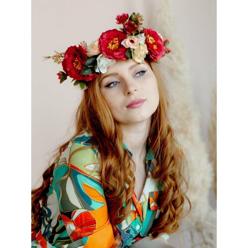 Цветочный венок на голову красный, бордовый, венок для волос с цветами