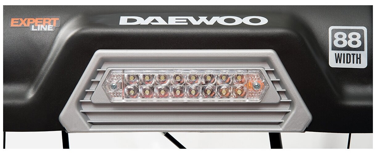 Снегоуборщик бензиновый Daewoo Power Products DAST 1590, самоходный - фотография № 12