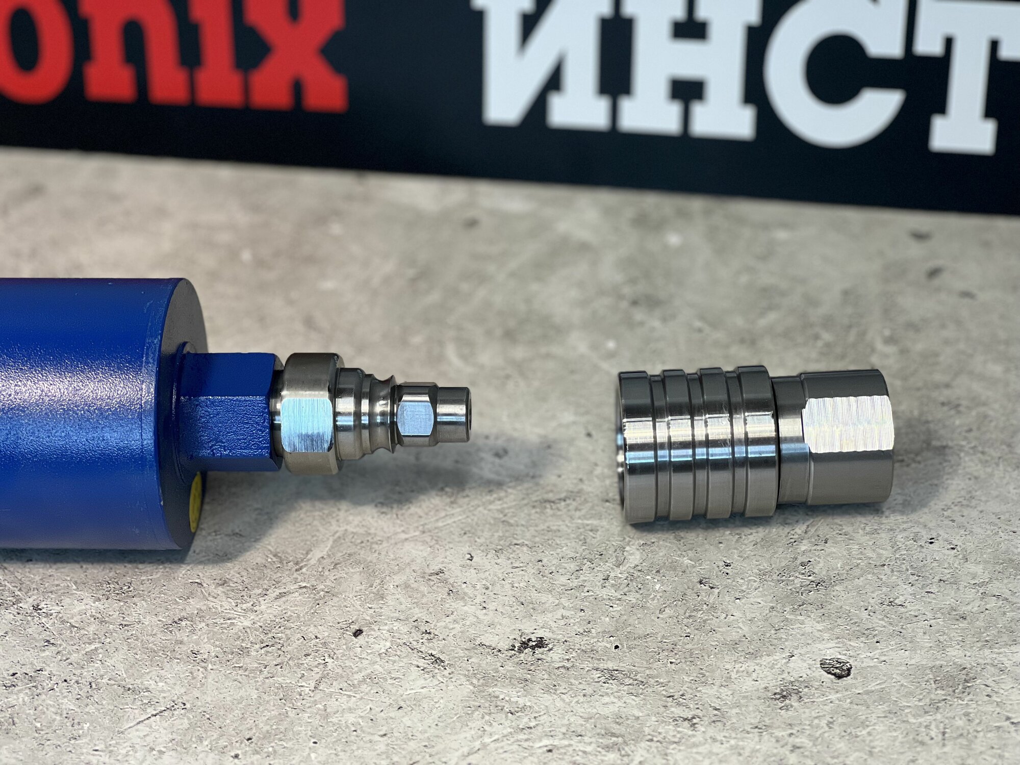 фото Быстросъемный адаптер для алмазной дрели / установки