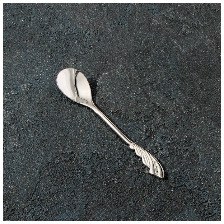Ложка десертная Magistro "Перо", 12,5х2,5 см, цвет серебро
