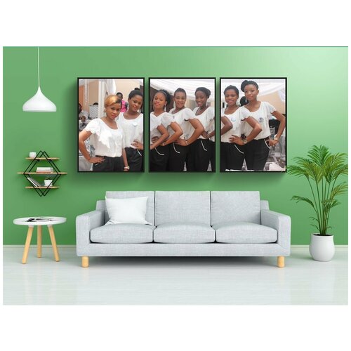 фото Набор модулных постеров для интерьера "приставы, хозяйки, событие" 60x90 см. в тубусе, без рамки lotsprints