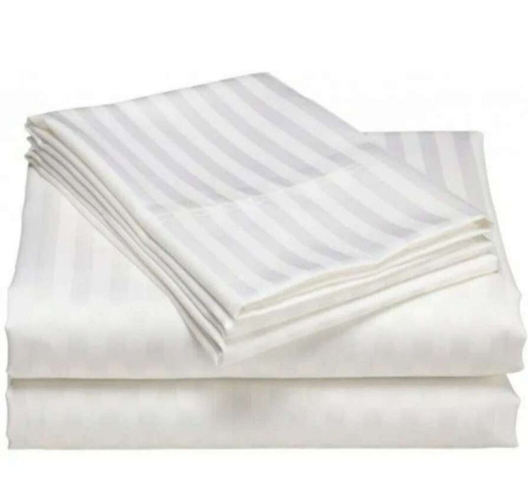 фото Простыня белая, Страйп Сатин, Евро размер