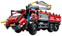 Конструктор LEGO Technic 42068 Автомобиль спасательной службы аэропорта