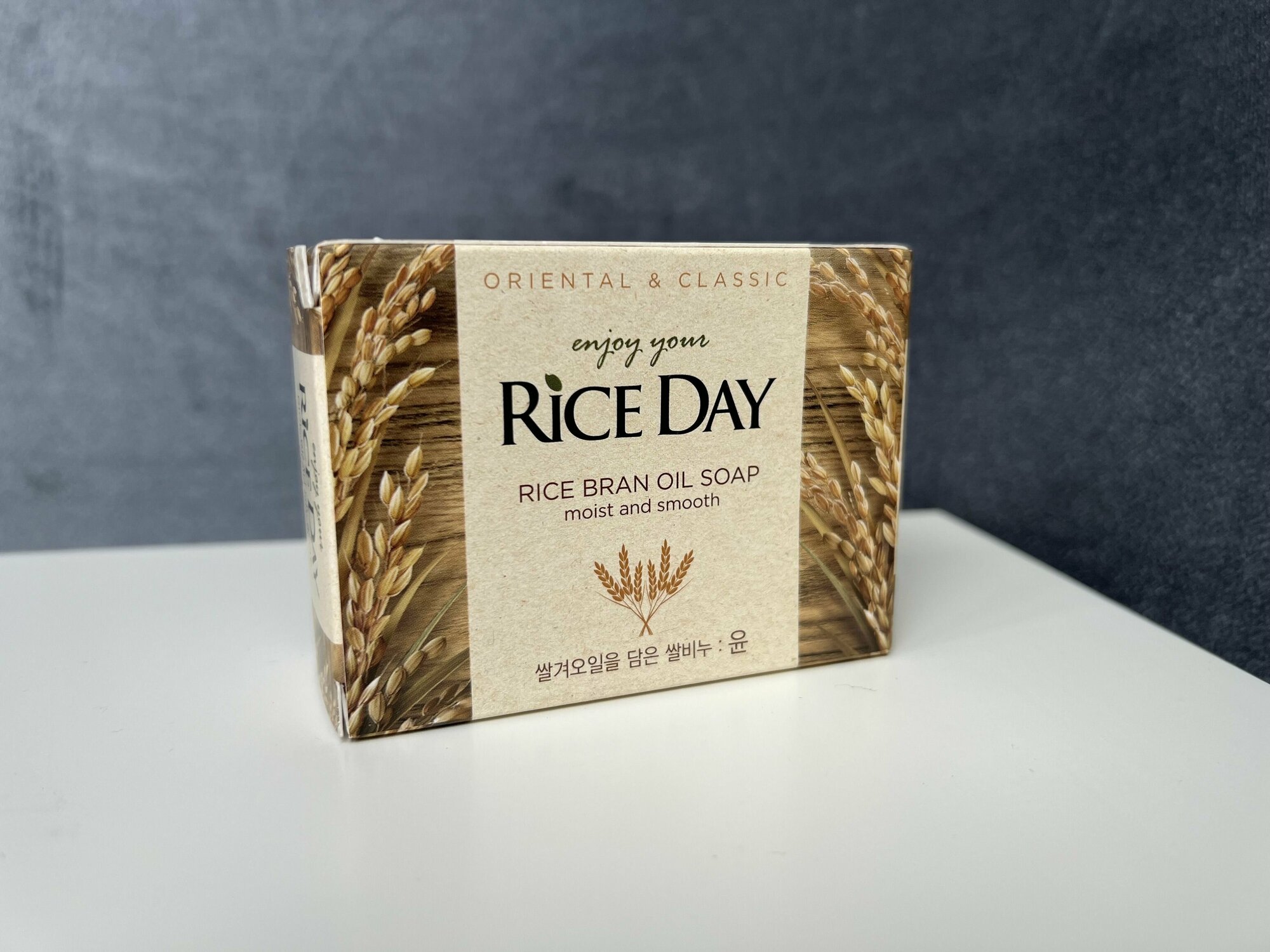Мыло туалетное CJ Lion экстракт рисовых отрубей Rice Day, 100 гр - фото №20
