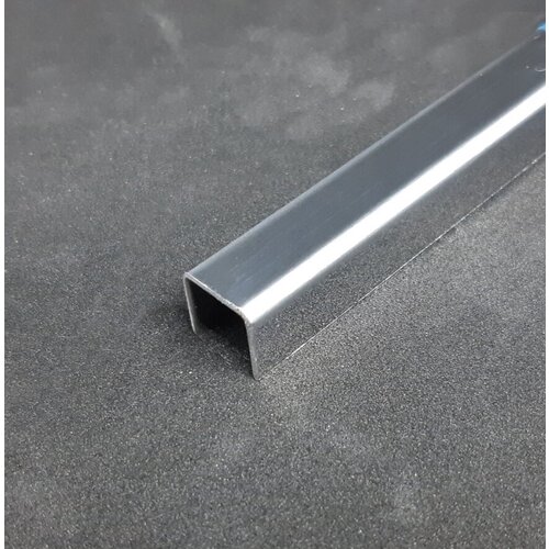 П образный профиль из нержавеющей стали (полированной, блестящей), сталь AISI 430. - 10x10x10 мм