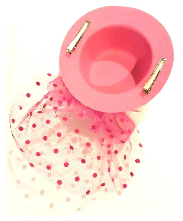 Карнавальная шляпка-заколка с вуалеткой Розовая малая