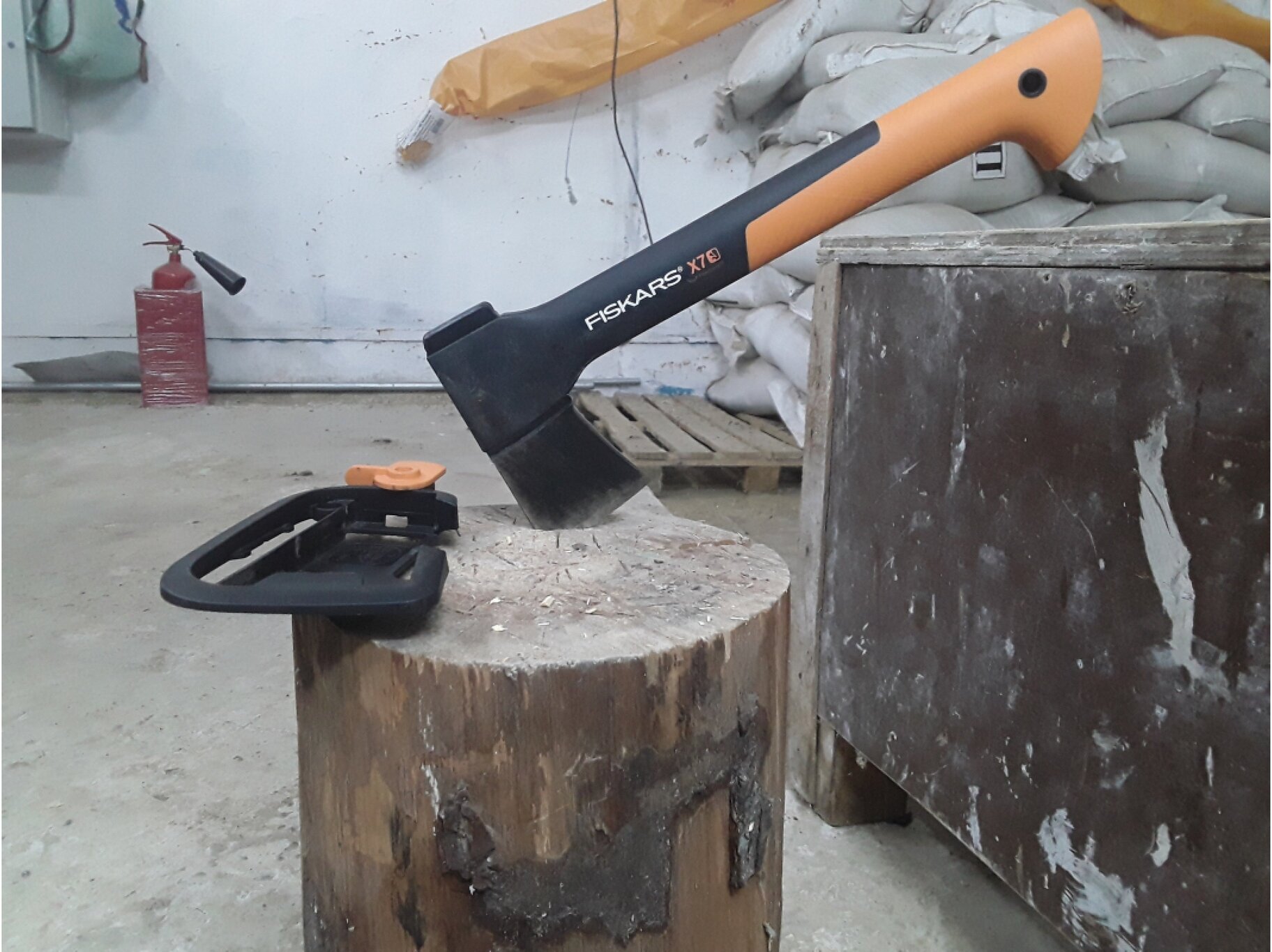 Набор FISKARS X7 + точилка 1020183