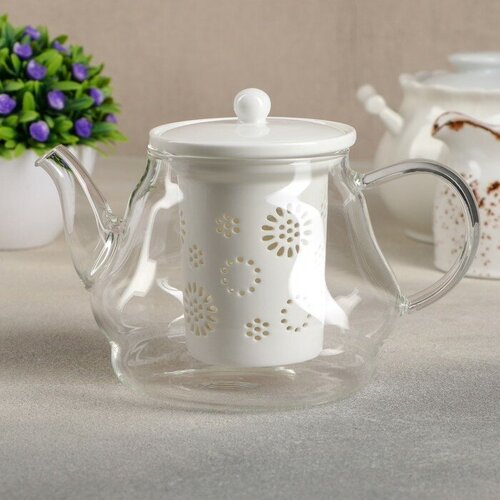 Чайник стеклянный заварочный с керамическим ситом «Нежность», 700 мл, цвет белый