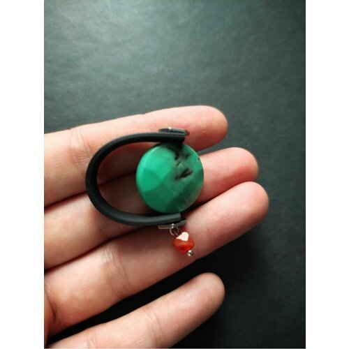 Женское кольцо с хризопразом под серебро 18-19 р