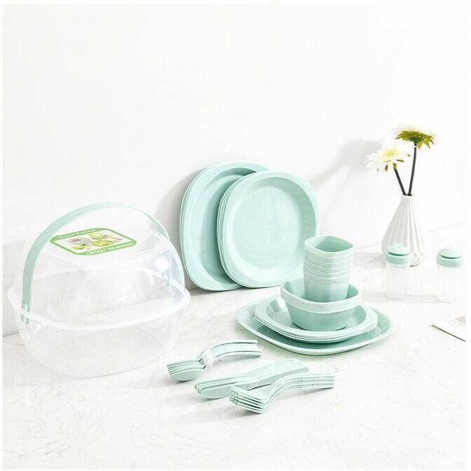 Набор пластиковой посуды для пикника на 6 персон - фотография № 3