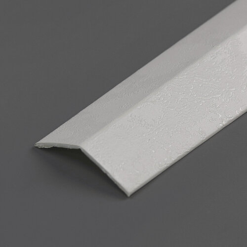 Изображение товара Угол пластиковый универсальный ПВХ ВЕК 3000х45х1, белый G-031
