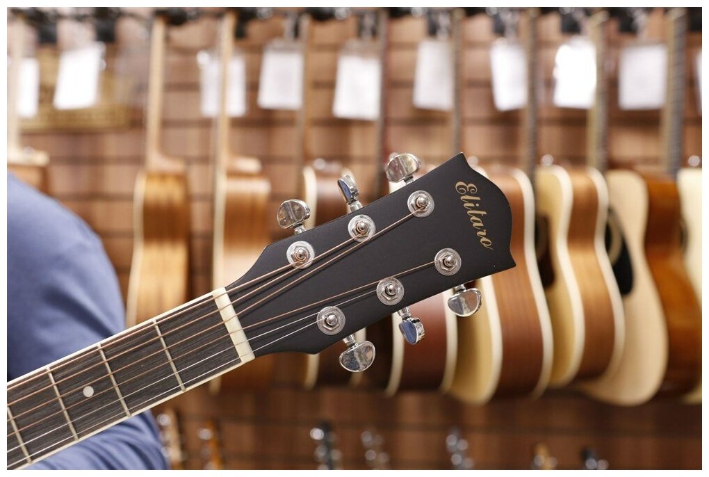 Акустическая гитара матовая, черная. Размер 40 дюймов Elitaro E4020 BK - фотография № 8