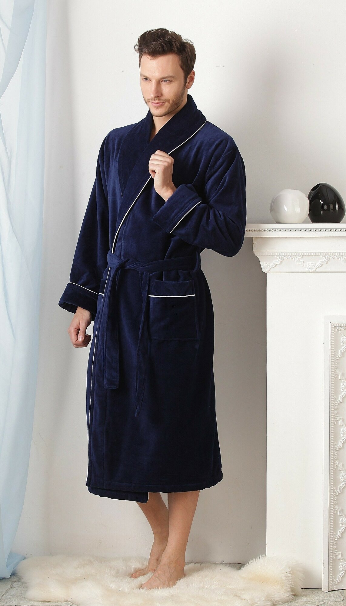фото Велюровый халат синий