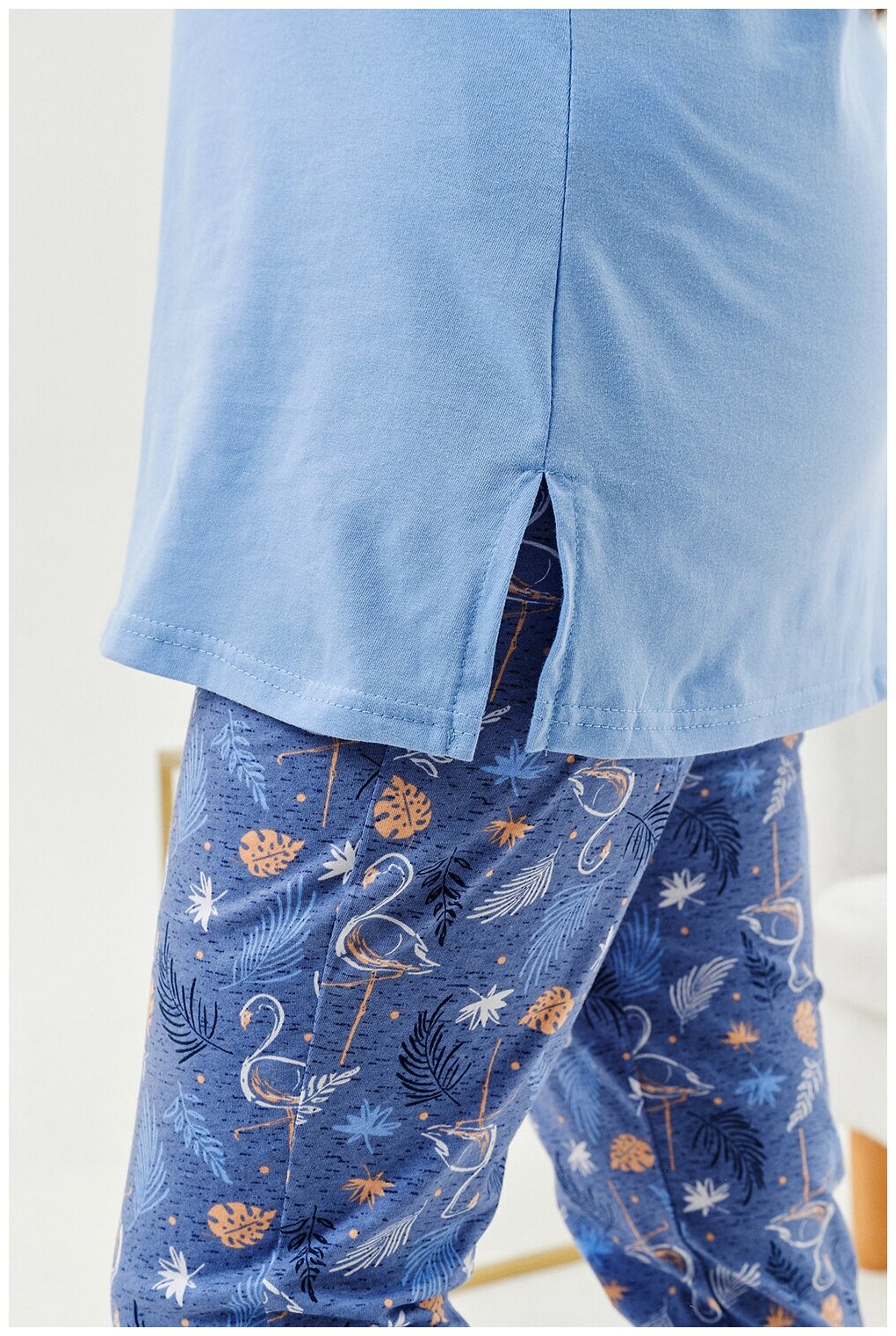 Женский домашний костюм/ пижама ( футболка+ брюки) в голубом цвете, размер 48 - фотография № 4