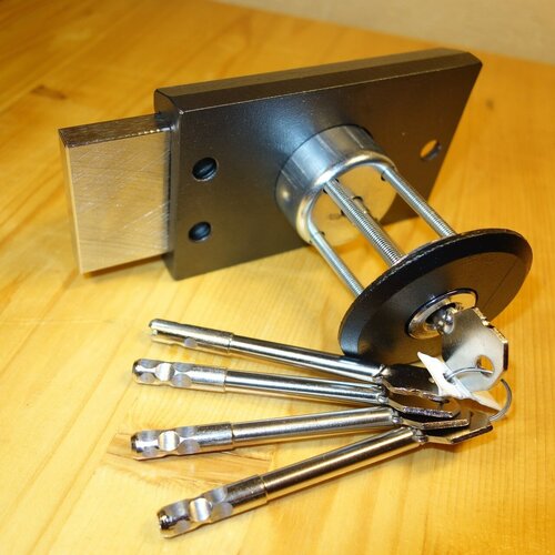 Замок накладной Барьер-4Р Поливектор ключ 108 мм