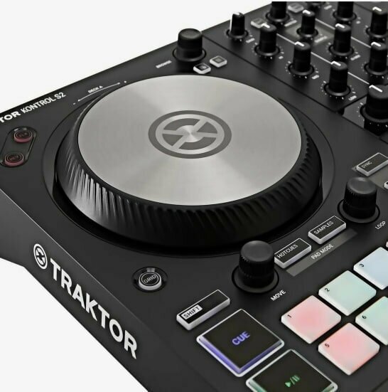 DJ контроллер Native Instruments Traktor Kontrol S2 MK3