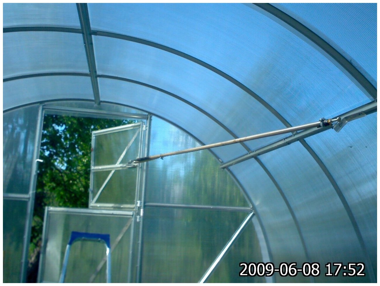 Проветриватель мощный до 100 кг Вент l/001 TM для автоматического проветривания теплицы - фотография № 9