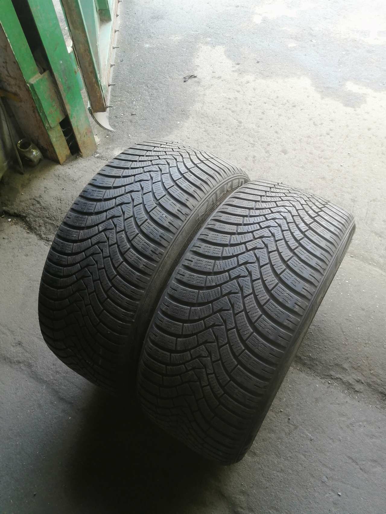 255/40 R19 100V Falken Eurowinter HS01