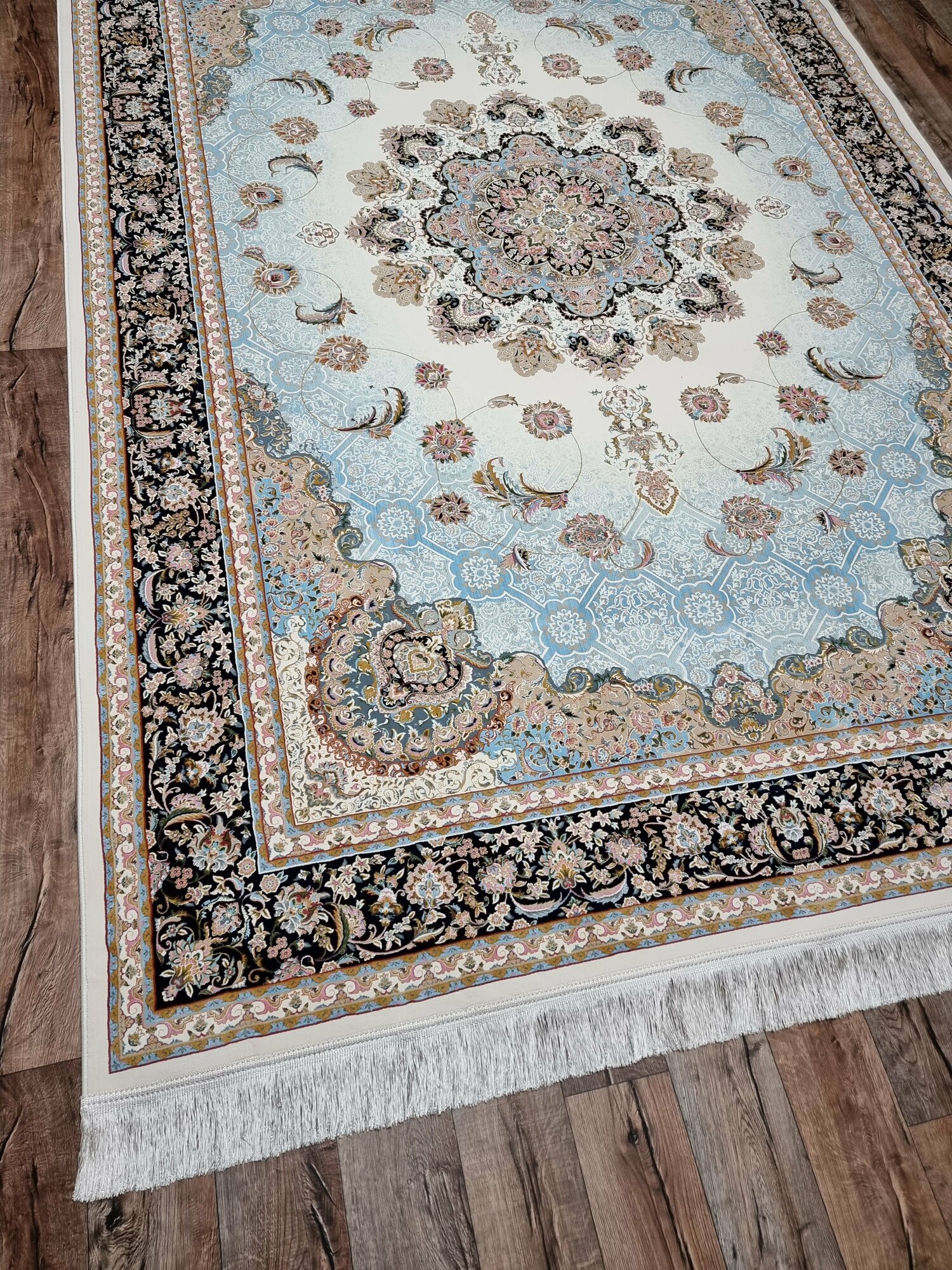 Персидский ковер Farrahi Carpet, Иран, размер 1.5х2.25 м