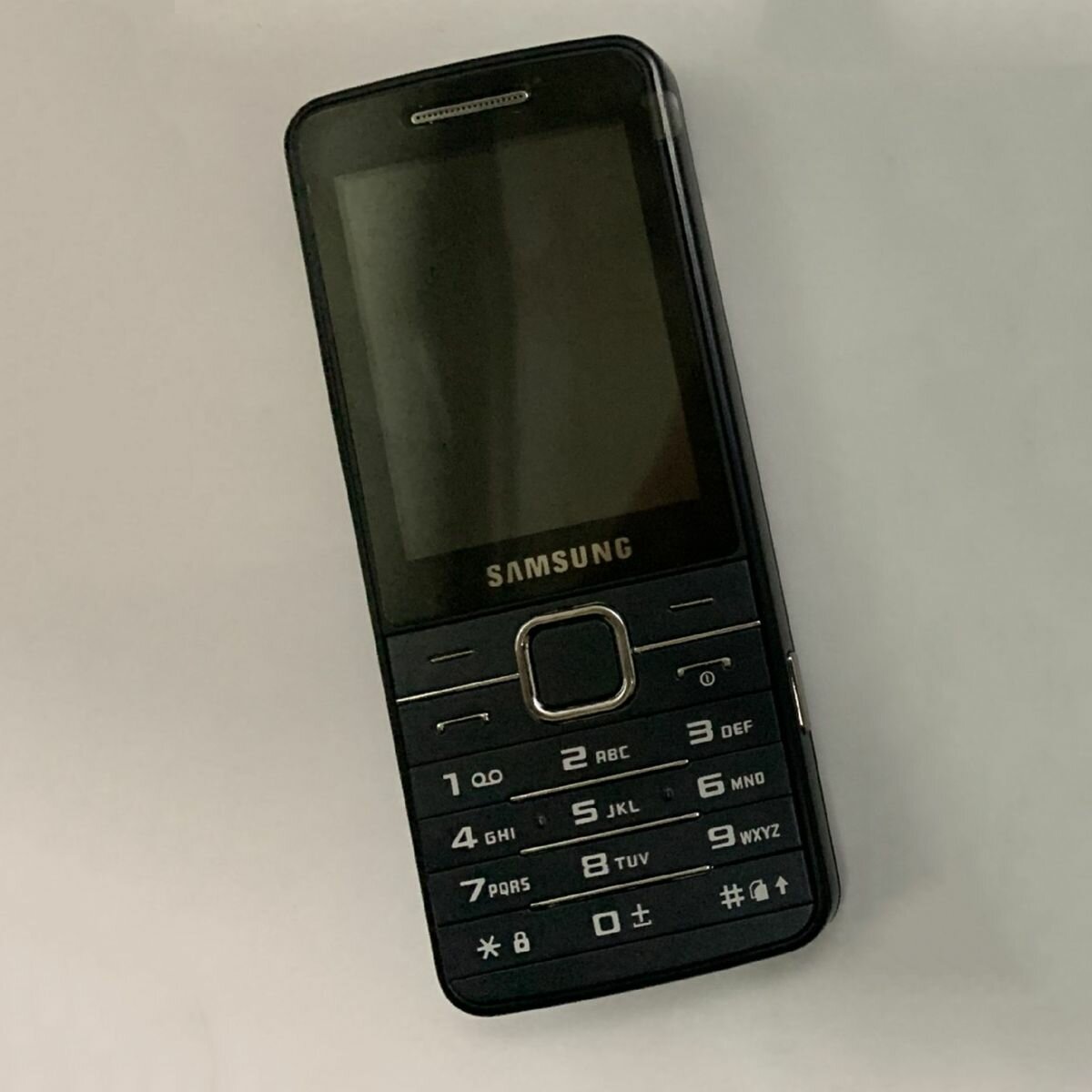 GT-S5611 GSM мобильный телефон с двумя SIM-кнопками мобильный телефон для пожилых людей