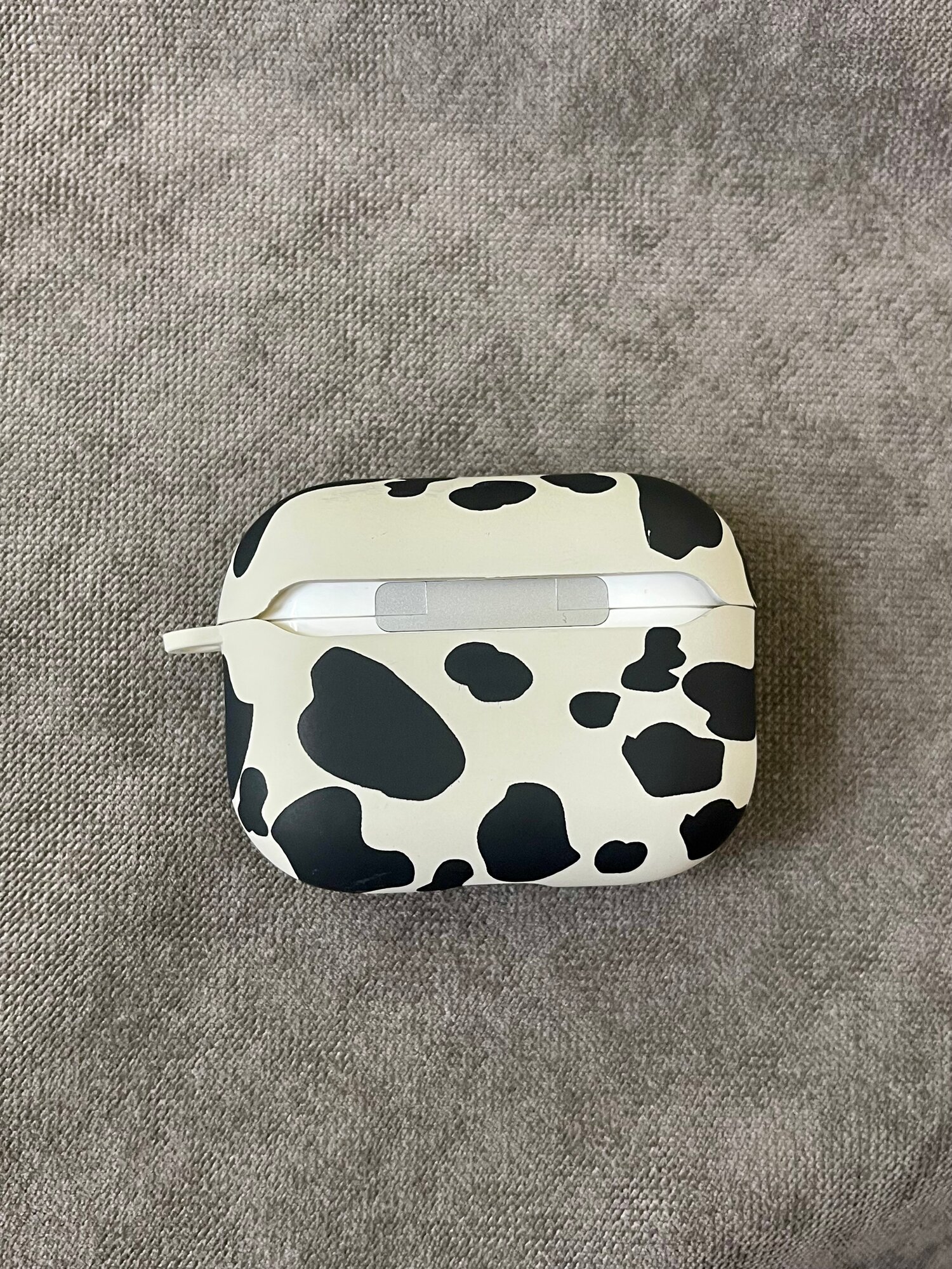Противоударный Чехол для Apple AirPods Pro 2, с карабином — фото 1