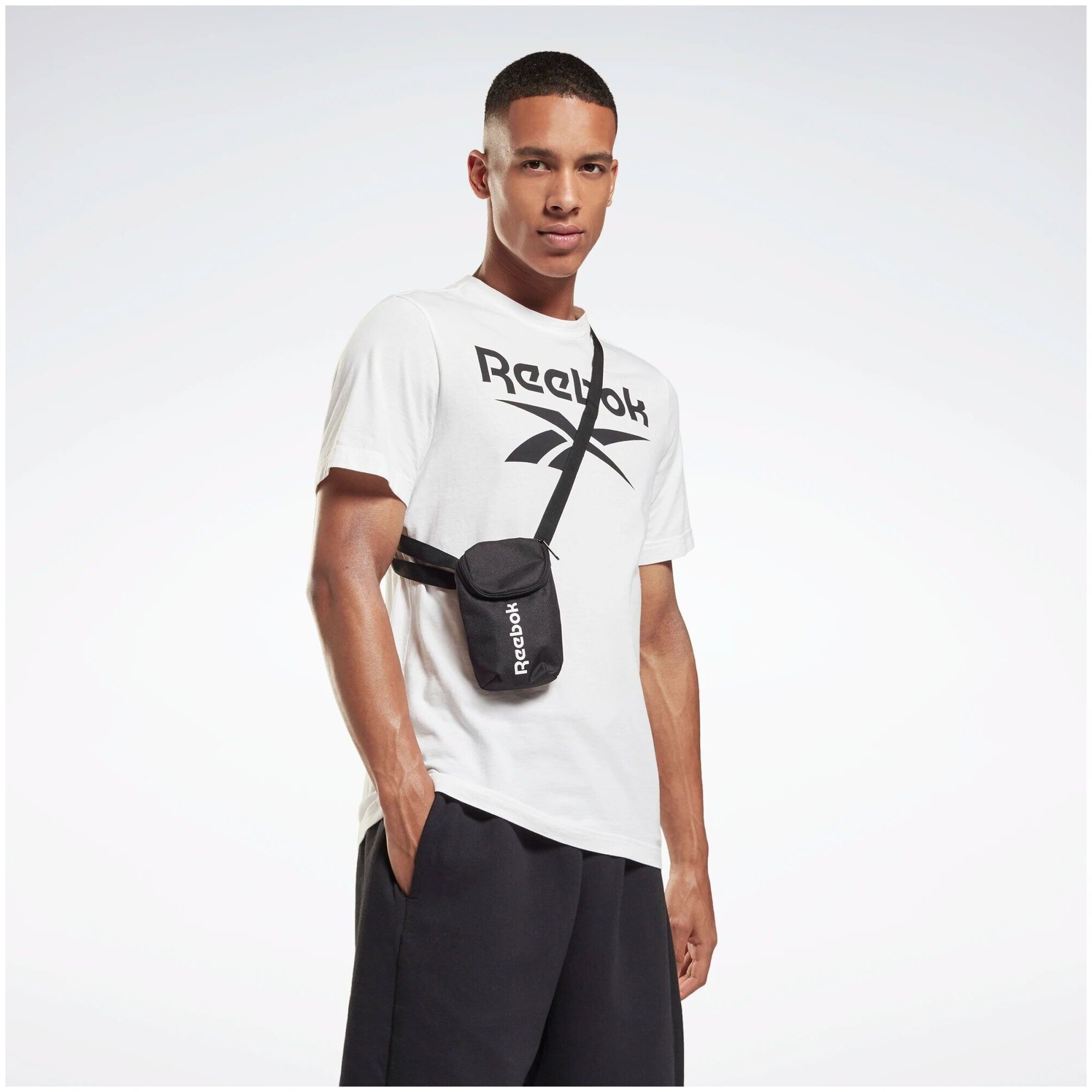 Сумка Reebok ACT CORE LL CITY BAG Унисекс H36574 NSZ - фотография № 3