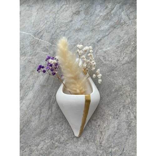 Подвесное настенное кашпо из гипса