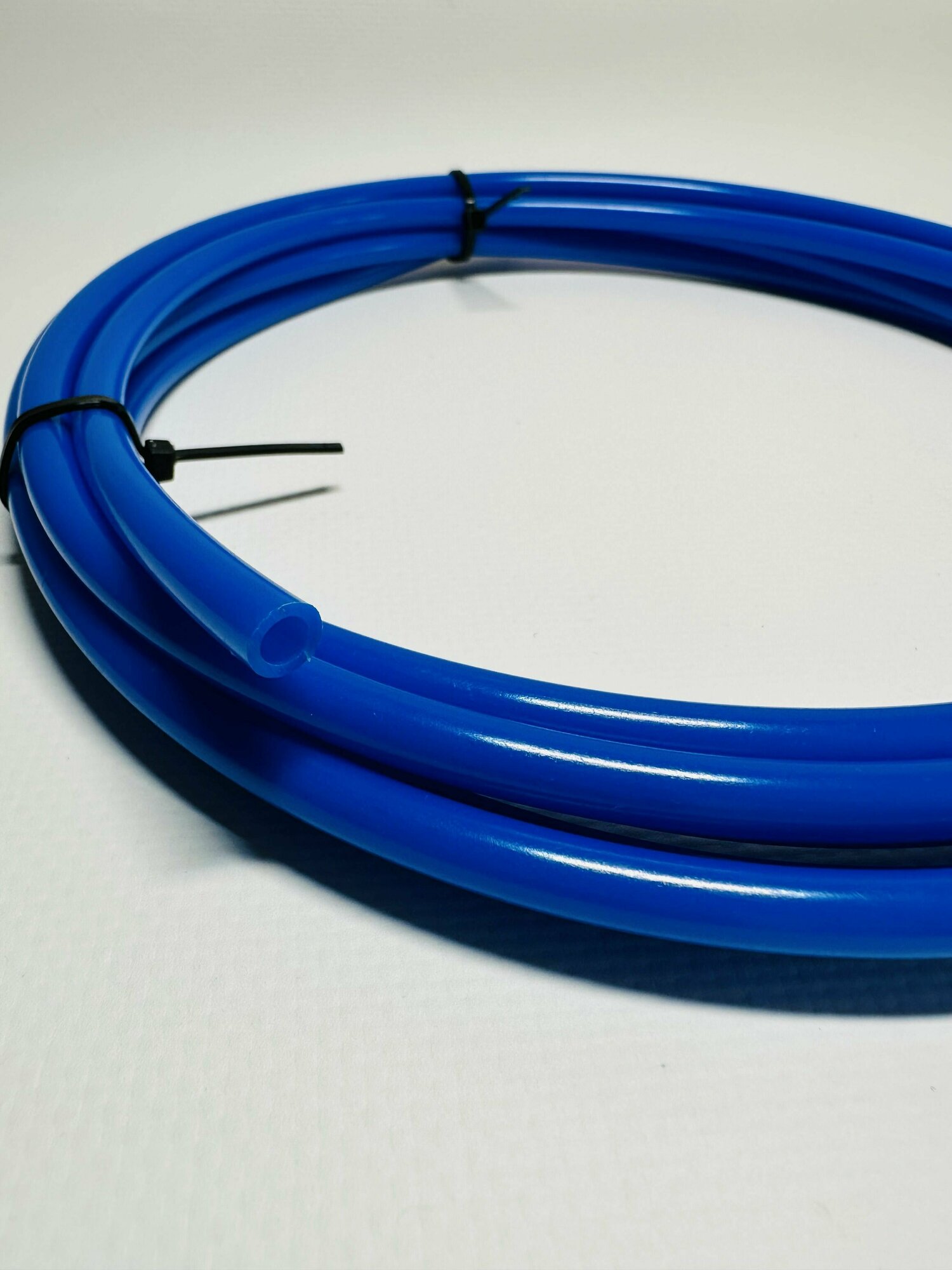 Шланг синий усиленный для фильтра воды 1/4 -трубка 5 метров. - фотография № 2