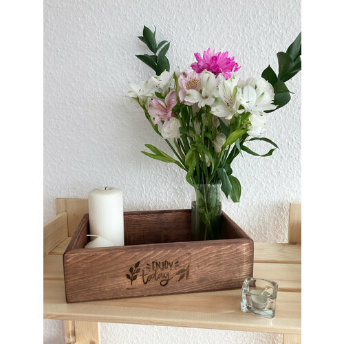 Ящик из натурального дерева окрашенный с гравировкой ENJOY today 828₽