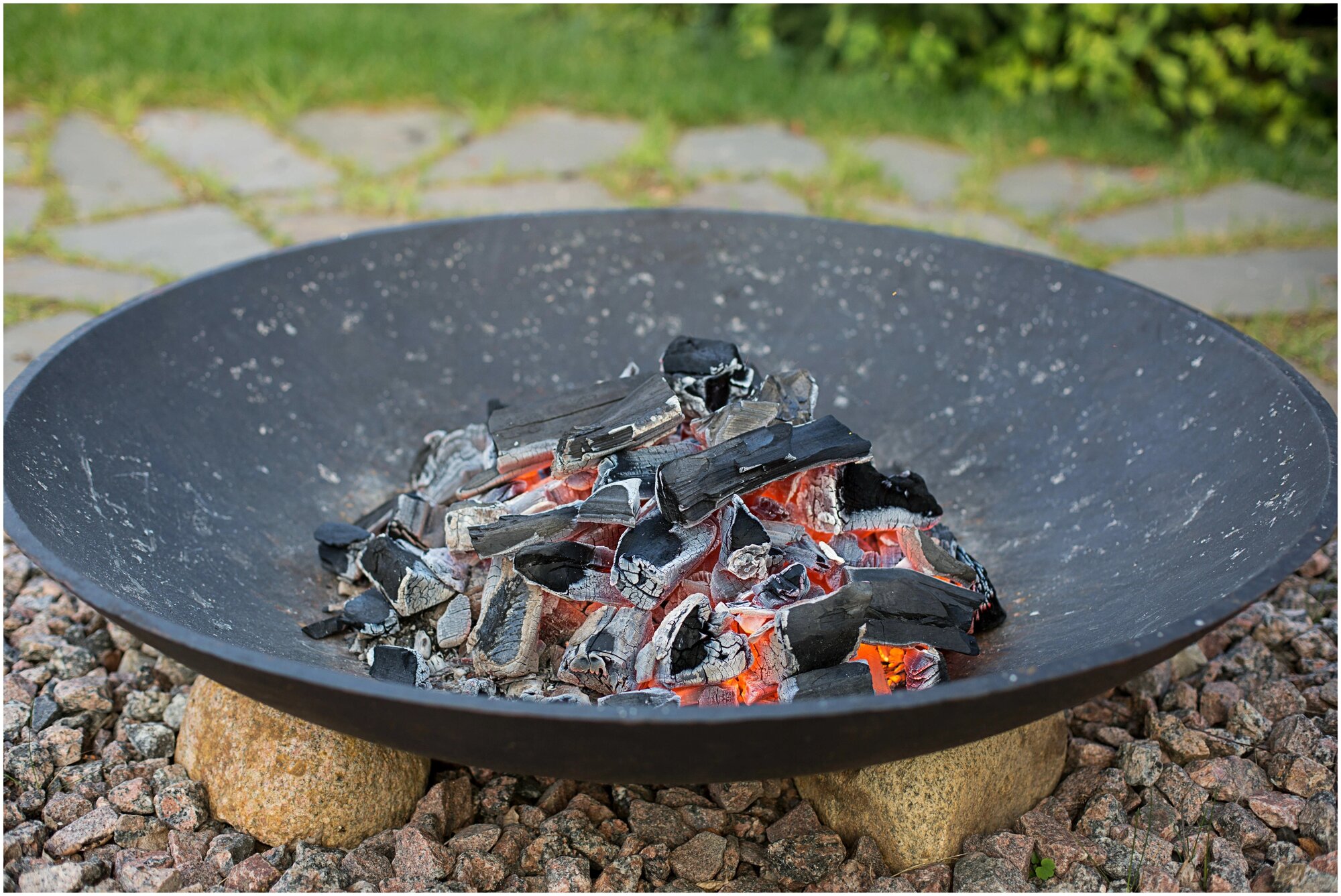Березовый уголь для жарки на мангале, гриле, уголь древесный 8 кг - фотография № 7