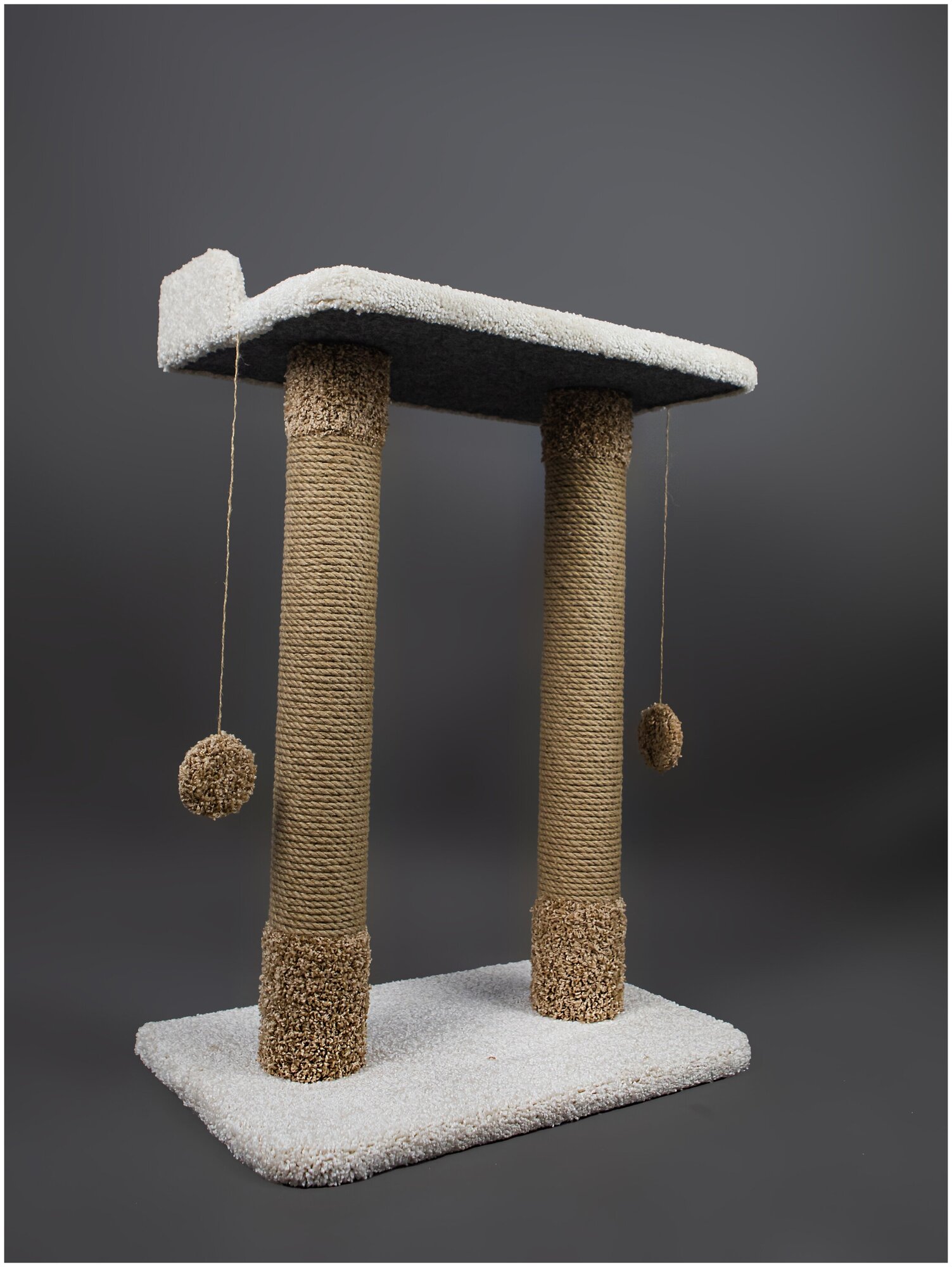 Когтеточка для кошек с лежанкой на столбиках (игровой комплекс), Премиум ковролин + джут - фотография № 4