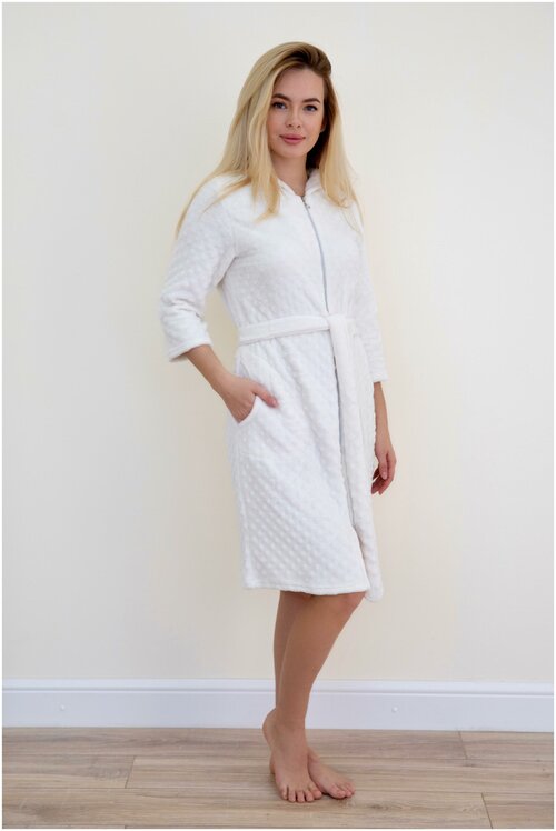 Халат Lika Dress средней длины, укороченный рукав, капюшон, карманы, пояс, размер 50, белый