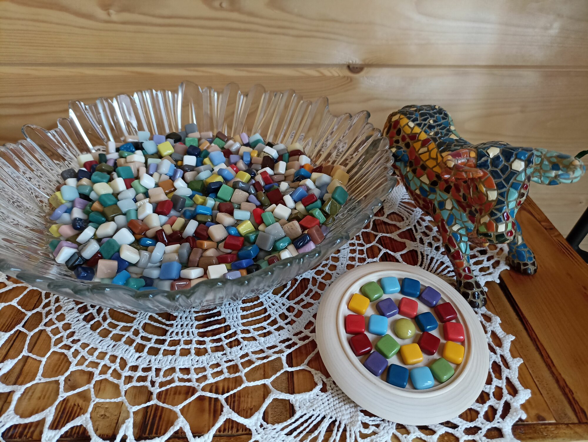 фото Смальта для мозаики, творчества и декора. Размер: 12х12х5мм (+/-1мм.). 2кг, более 1000шт.