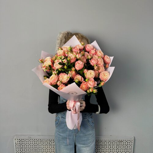 Изображение товара WEST FLORA Атласная нежность: букет из 10 розовых пионовидных роз – купить с доставкой