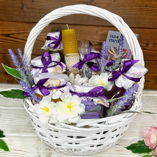 Изображение товара Подарочная корзина Zakazpodarka24 "Мечта принцессы", белая, фиолетовая, для взрослых, универсальная