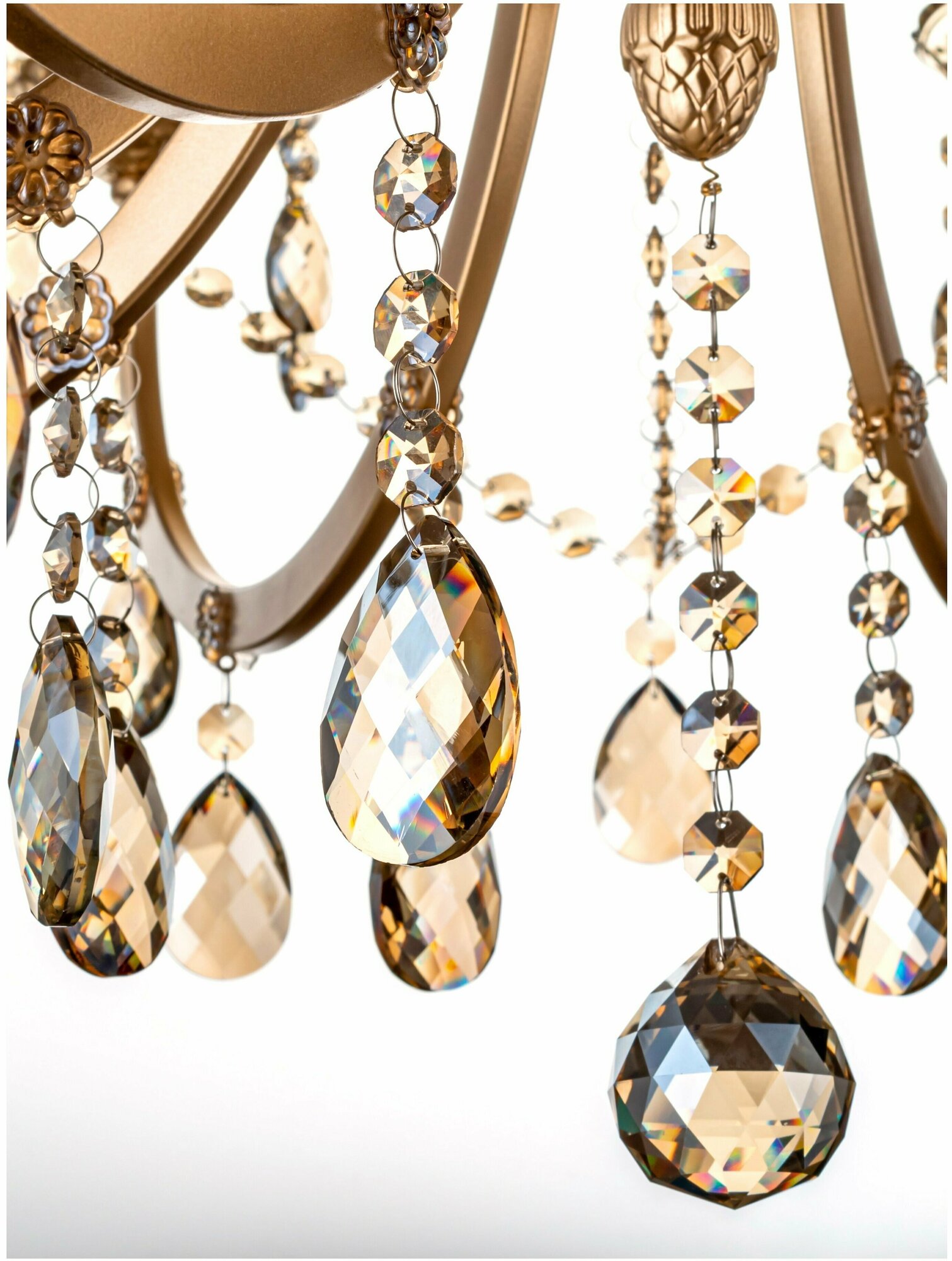 люстра подвесная LAMPLANDIA Helda 8х40Вт E14 металл золотая - фото №10