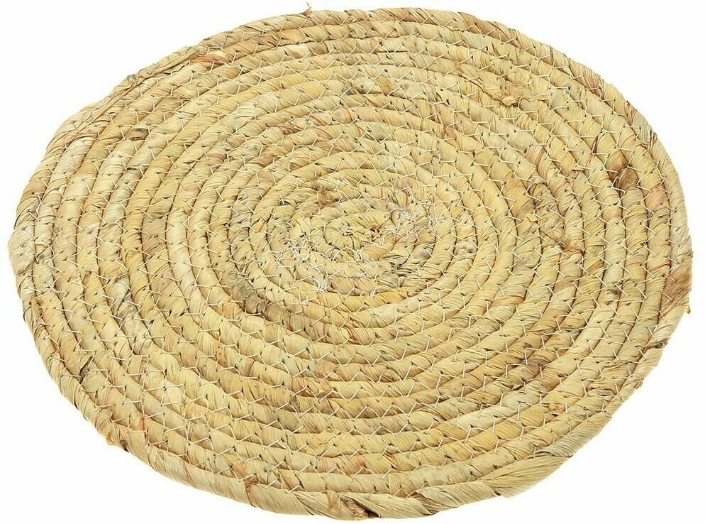 фото Салфетка под горячее (термосалфетка) плетеная "Сахара" д30см, листья кукурузного пачатка, ручная работа