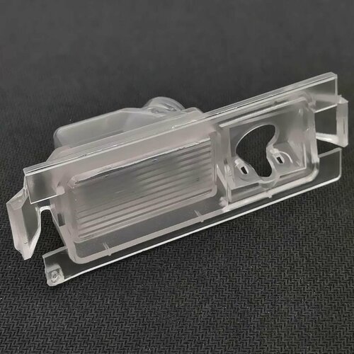 Плафон в подсветку номера для установки не штатной камеры заднего вида для Hyundai Solaris 2012 Хэтчбек Kia Rio Хэтчбек 618₽