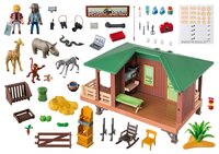 Набор с элементами конструктора Playmobil Wild Life 6936 Станция рейнджеров с зоной для животных